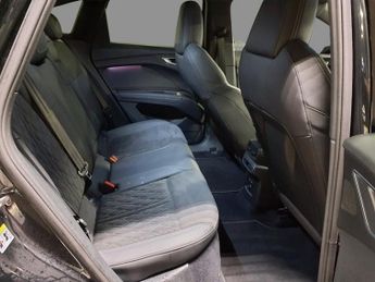 AUDI Q4 E-TRON 40 S line Sportback 5dr Electric Auto 82kWh (204 ps)