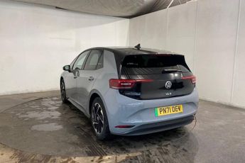 VOLKSWAGEN ID.3 Pro Performance 58kWh Family Hatchback 5dr Electric Auto (204 ps