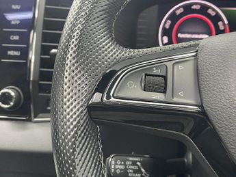 SKODA KAROQ 2.0 TSI SportLine SUV 5dr Petrol DSG 4WD Euro 6 (s/s) (190 ps)