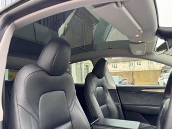 TESLA MODEL Y (Dual Motor) Long Range SUV 5dr Electric Auto 4WDE (384 bhp)