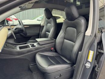 TESLA MODEL Y (Dual Motor) Long Range SUV 5dr Electric Auto 4WDE (384 bhp)