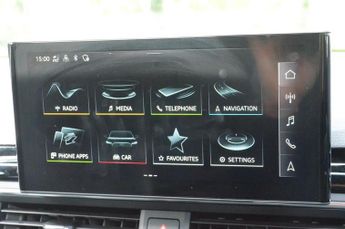 AUDI A4 AVANT 2.0 TFSI 35 Black Edition Estate 5dr Petrol S Tronic Euro 6 (s/s