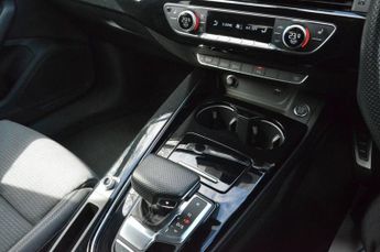 AUDI A4 AVANT 2.0 TFSI 35 Black Edition Estate 5dr Petrol S Tronic Euro 6 (s/s