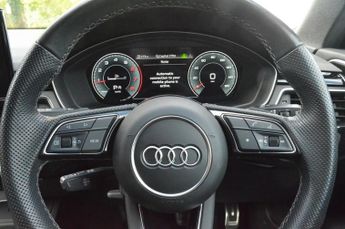 AUDI A4 AVANT 2.0 TFSI 35 Black Edition Estate 5dr Petrol S Tronic Euro 6 (s/s