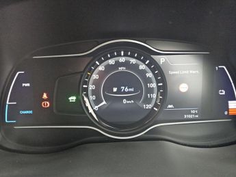 HYUNDAI KONA 64kWh Premium SUV 5dr Electric Auto (7kW Charger) (204 ps)