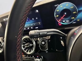 MERCEDES-BENZ EQA EQA 250 66.5kWh AMG Line SUV 5dr Electric Auto (190 ps)