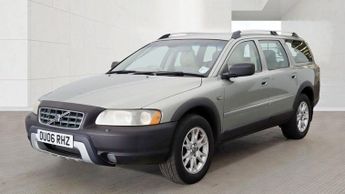 VOLVO XC70 2.4 D5 SE Lux Estate 5dr Diesel Geartronic AWD (224 g/km, 182 bh