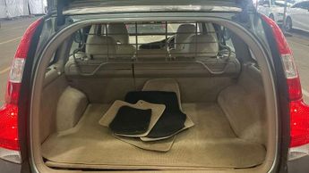 VOLVO XC70 2.4 D5 SE Lux Estate 5dr Diesel Geartronic AWD (224 g/km, 182 bh