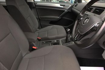 VOLKSWAGEN GOLF 2.0 TDI BlueMotion Tech SE Estate 5dr Diesel Manual Euro 6 (s/s)