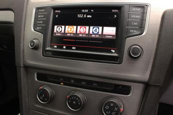 VOLKSWAGEN GOLF 2.0 TDI BlueMotion Tech SE Estate 5dr Diesel Manual Euro 6 (s/s)