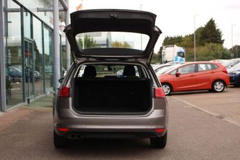 VOLKSWAGEN GOLF 2.0 TDI BlueMotion Tech SE Estate 5dr Diesel Manual Euro 6 (s/s)