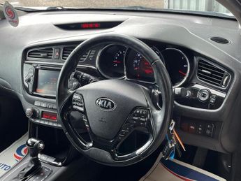 KIA CEED 1.6 CRDi 3 Sportswagon 5dr Diesel Auto Euro 5 (126 bhp)