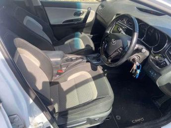 KIA CEED 1.6 CRDi 3 Sportswagon 5dr Diesel Auto Euro 5 (126 bhp)