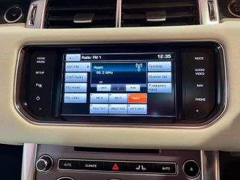 LAND ROVER RANGE ROVER SPORT 3.0 SD V6 HSE SUV 5dr Diesel Auto 4WD Euro 5 (s/s) (292 ps)