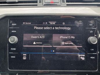 VOLKSWAGEN PASSAT 2.0 TDI EVO SEL Estate 5dr Auto 