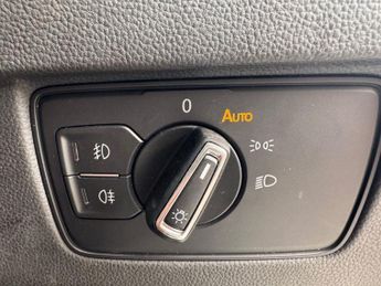 VOLKSWAGEN PASSAT 2.0 TDI EVO SEL Estate 5dr Auto 