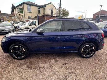 AUDI Q5 2.0 TFSI 45 Black Edition SUV 5dr Petrol S Tronic quattro Euro 6