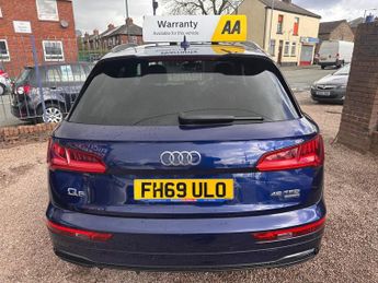 AUDI Q5 2.0 TFSI 45 Black Edition SUV 5dr Petrol S Tronic quattro Euro 6