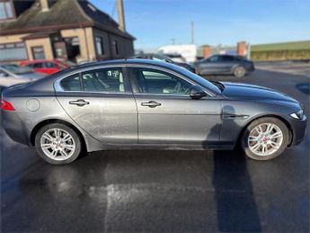 JAGUAR XE 2.0i Prestige Saloon 4dr Petrol Auto Euro 6 (s/s) (200 ps)