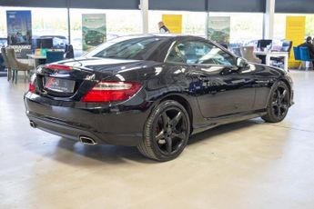 MERCEDES-BENZ SLK 2.1 SLK250 CDI AMG Sport Convertible 2dr Diesel G-Tronic+ Euro 5