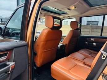 LAND ROVER DISCOVERY 4 3.0 SD V6 Landmark SUV 5dr Diesel Auto 4WD Euro 6 (s/s) (256 bhp