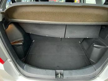 HONDA JAZZ 1.4 i-VTEC ES Hatchback 5dr Petrol Manual Euro 4 (100 ps)