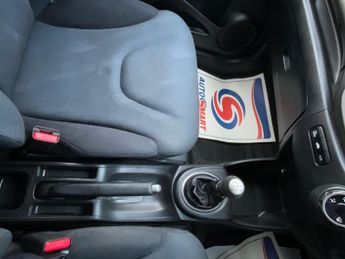 HONDA JAZZ 1.4 i-VTEC ES Hatchback 5dr Petrol Manual Euro 4 (100 ps)