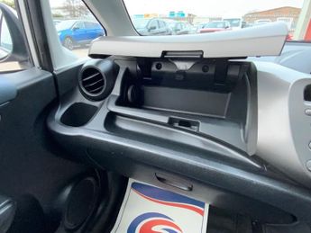 HONDA JAZZ 1.4 i-VTEC ES Hatchback 5dr Petrol Manual Euro 4 (100 ps)