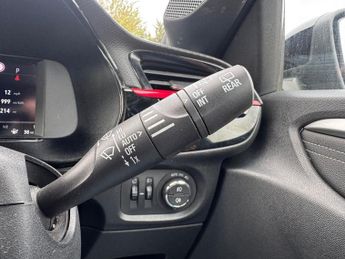 VAUXHALL Corsa Electric 50kWh SRi Nav Premium Hatchback 5dr Electric Auto (7.4Kw Charger
