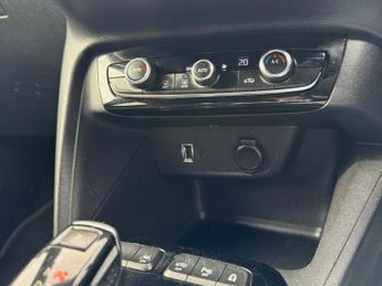 VAUXHALL Corsa Electric 50kWh SRi Nav Premium Hatchback 5dr Electric Auto (7.4Kw Charger