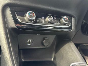 VAUXHALL Corsa Electric 50kWh SRi Nav Premium Hatchback 5dr Electric Auto (7.4Kw Charger