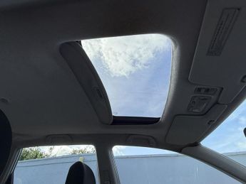 HONDA CIVIC 1.6 i-VTEC SE Hatchback 5dr Petrol Automatic (172 g/km, 108 bhp)