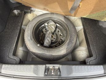 HONDA CIVIC 1.6 i-VTEC SE Hatchback 5dr Petrol Automatic (172 g/km, 108 bhp)