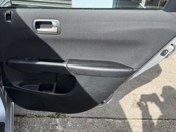 HONDA CIVIC 1.6 i-VTEC SE Hatchback 5dr Petrol Automatic (172 g/km, 108 bhp)