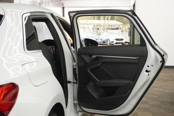 AUDI A3 2.0 TDI 35 S line Sportback 5dr Diesel S Tronic Euro 6 (s/s) (15