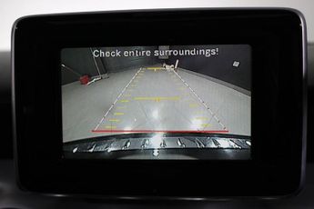 MERCEDES-BENZ 180 2.1 GLA220d AMG Line (Premium Plus) SUV 5dr Diesel 7G-DCT 4MATIC