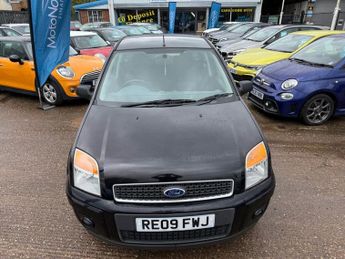 FORD FUSION 1.6 Zetec Climate Hatchback 5dr Petrol Automatic (181 g/km, 99 b