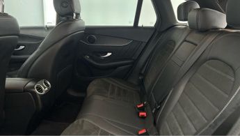 MERCEDES-BENZ GLC 2.0 GLC220d AMG Line SUV 5dr Diesel G-Tronic+ 4MATIC Euro 6 (s/s