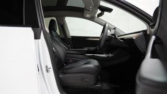TESLA MODEL Y (Dual Motor) Long Range SUV 5dr Electric Auto 4WDE (384 bhp)