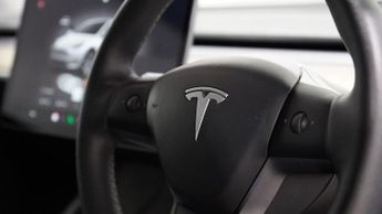TESLA MODEL Y (Dual Motor) Long Range SUV 5dr Electric Auto 4WDE (384 bhp)