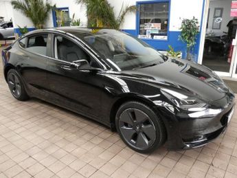 TESLA Model 3 Standard Range Plus Saloon 4dr Electric Auto RWD (241 bhp)