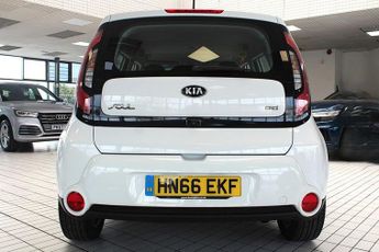 KIA SOUL 1.6 CRDi Connect Plus SUV 5dr Diesel DCT Euro 6 (134 bhp)