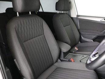 VOLKSWAGEN TIGUAN ALLSPACE 1.5 TSI Life SUV 5dr Petrol DSG Euro 6 (s/s) (150 ps)