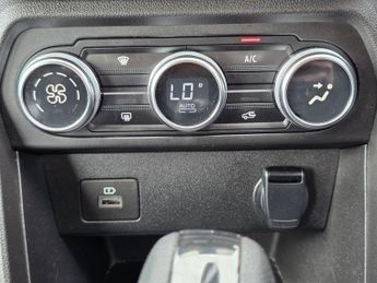 DACIA SANDERO STEPWAY 1.0 TCe Prestige Hatchback 5dr Petrol CVT Euro 6 (s/s) (90 ps)
