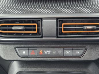 DACIA SANDERO STEPWAY 1.0 TCe Prestige Hatchback 5dr Petrol CVT Euro 6 (s/s) (90 ps)