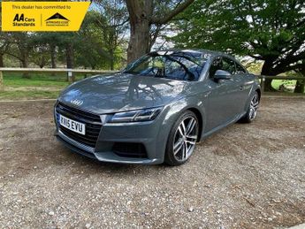 Audi TT 2.0 TFSI S line Coupe 3dr Petrol S Tronic quattro Euro 6 (s/s) (