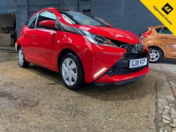 Toyota AYGO 1.0 VVT-i x-play Hatchback 5dr Petrol x-shift Euro 6 (68 ps)