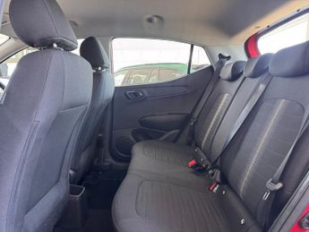 HYUNDAI I10 1.2 SE Connect Hatchback 5dr Petrol Auto Euro 6 (s/s) (84 ps)