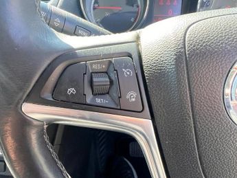 VAUXHALL MOKKA 1.7 CDTi Exclusiv SUV 5dr Diesel Auto 2WD Euro 5 (130 ps)