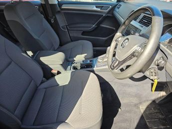 VOLKSWAGEN GOLF 1.6 TDI BlueMotion Tech Match Edition Hatchback 5dr Diesel DSG E